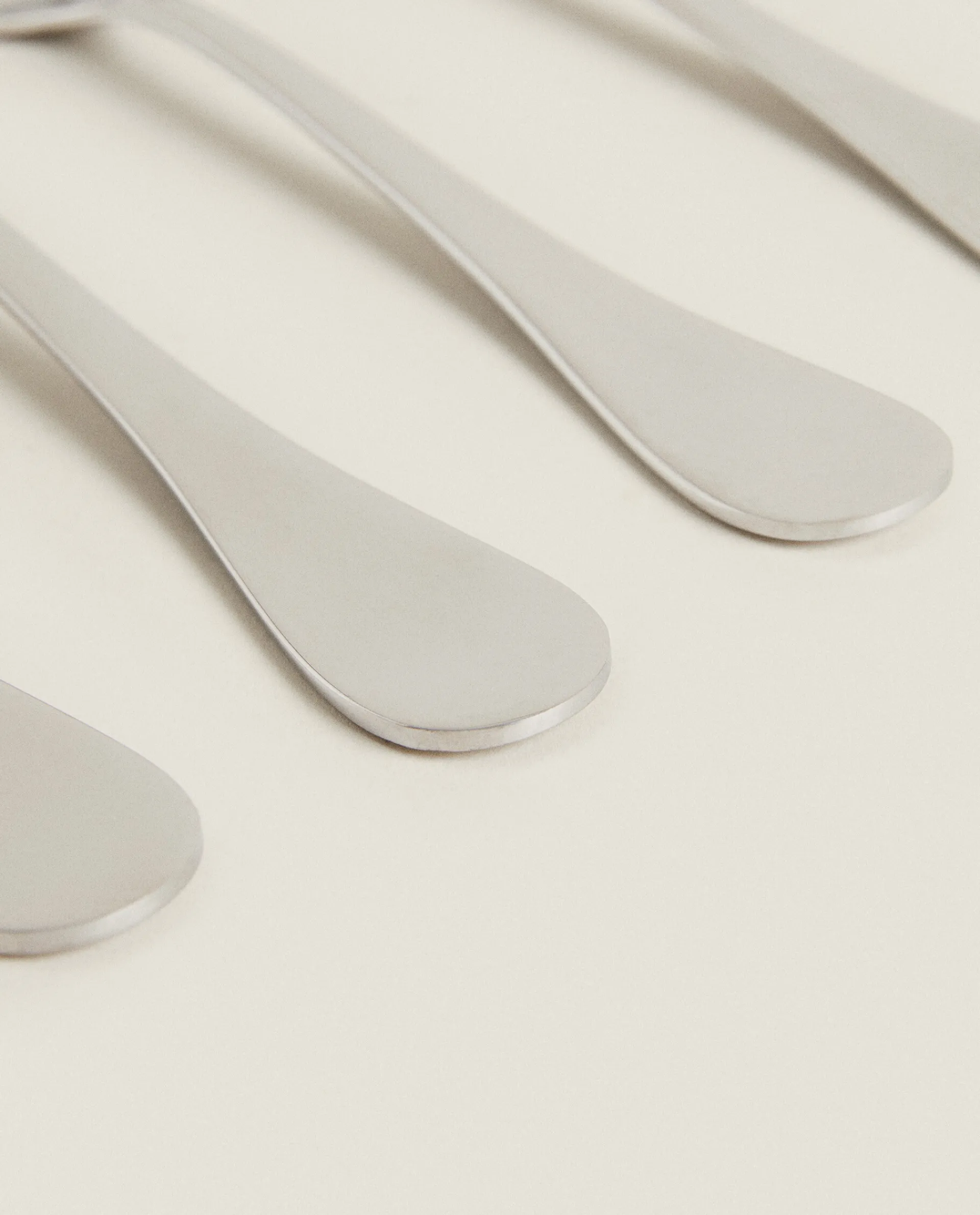 Cutlery*ZARA Home 4-Piece Classic Fork Box Steel Grey