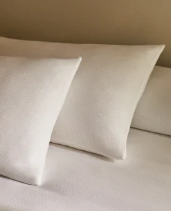 Bedspreads*ZARA Home Pique Throw Pillow White