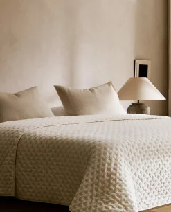 Quilts*ZARA Home Quilted Quilt With Dots Cream