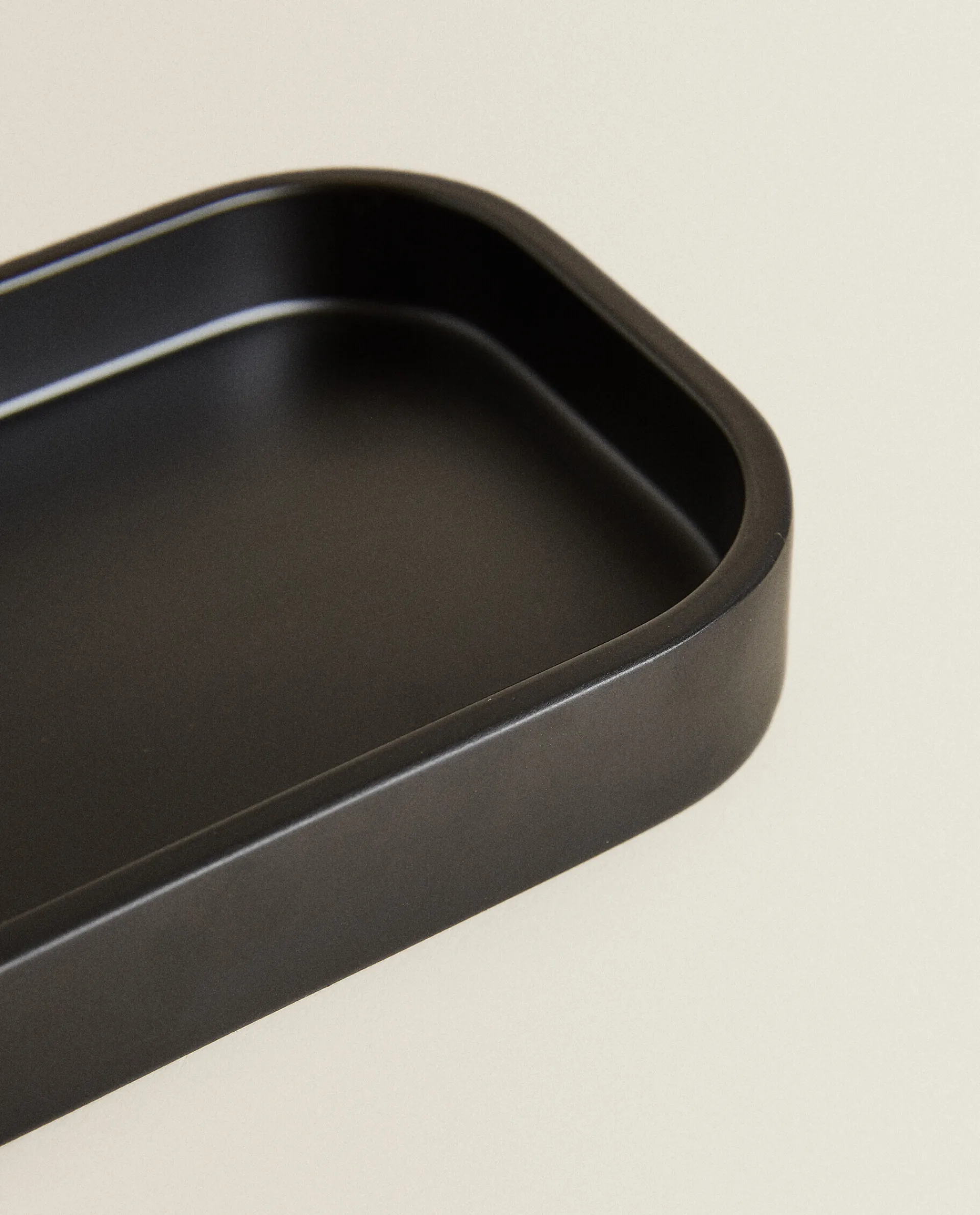 Soap Dishes*ZARA Home Resin Soap Dish Black