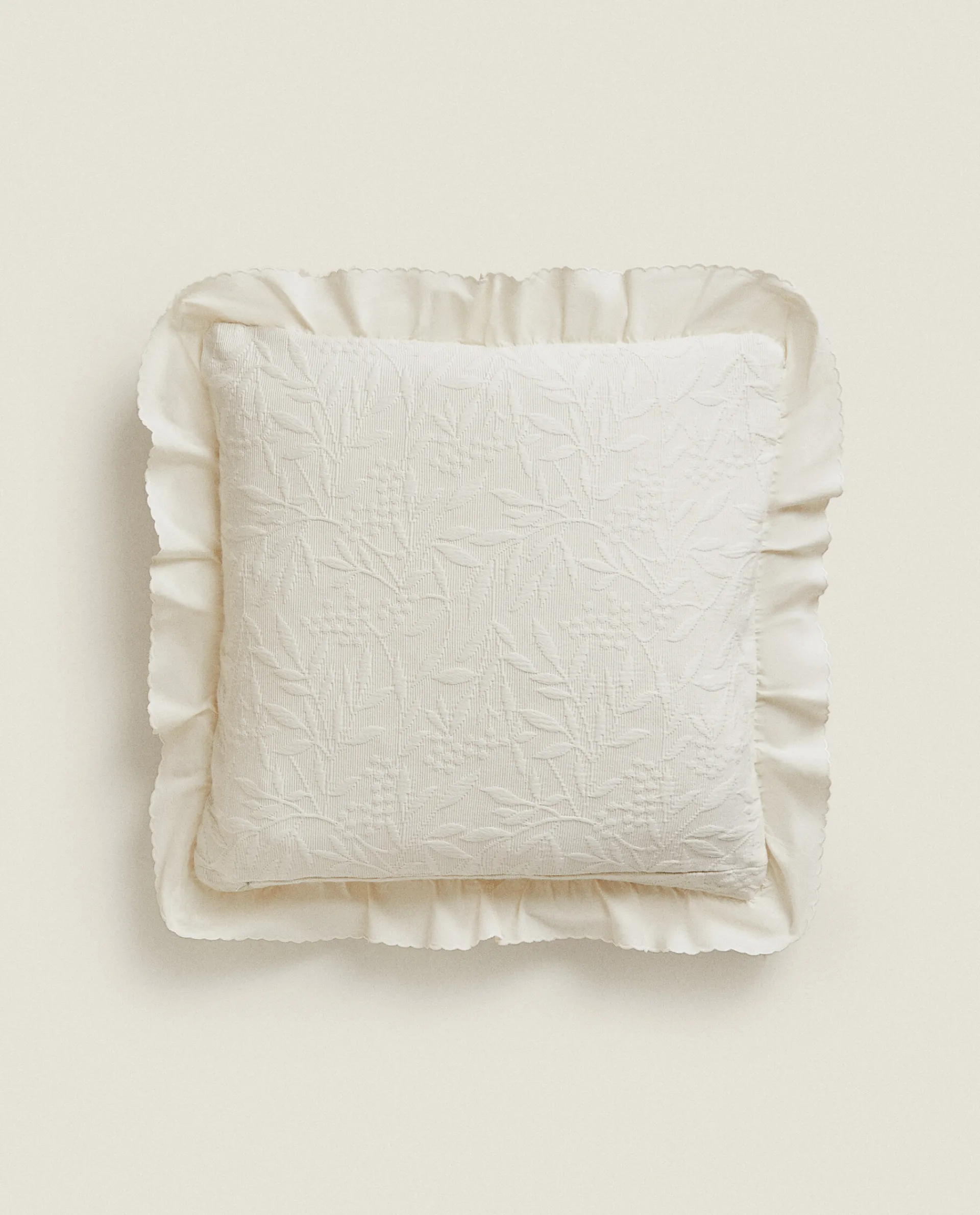 Bedspreads*ZARA Home Ruffle Throw Pillow Cover Cream