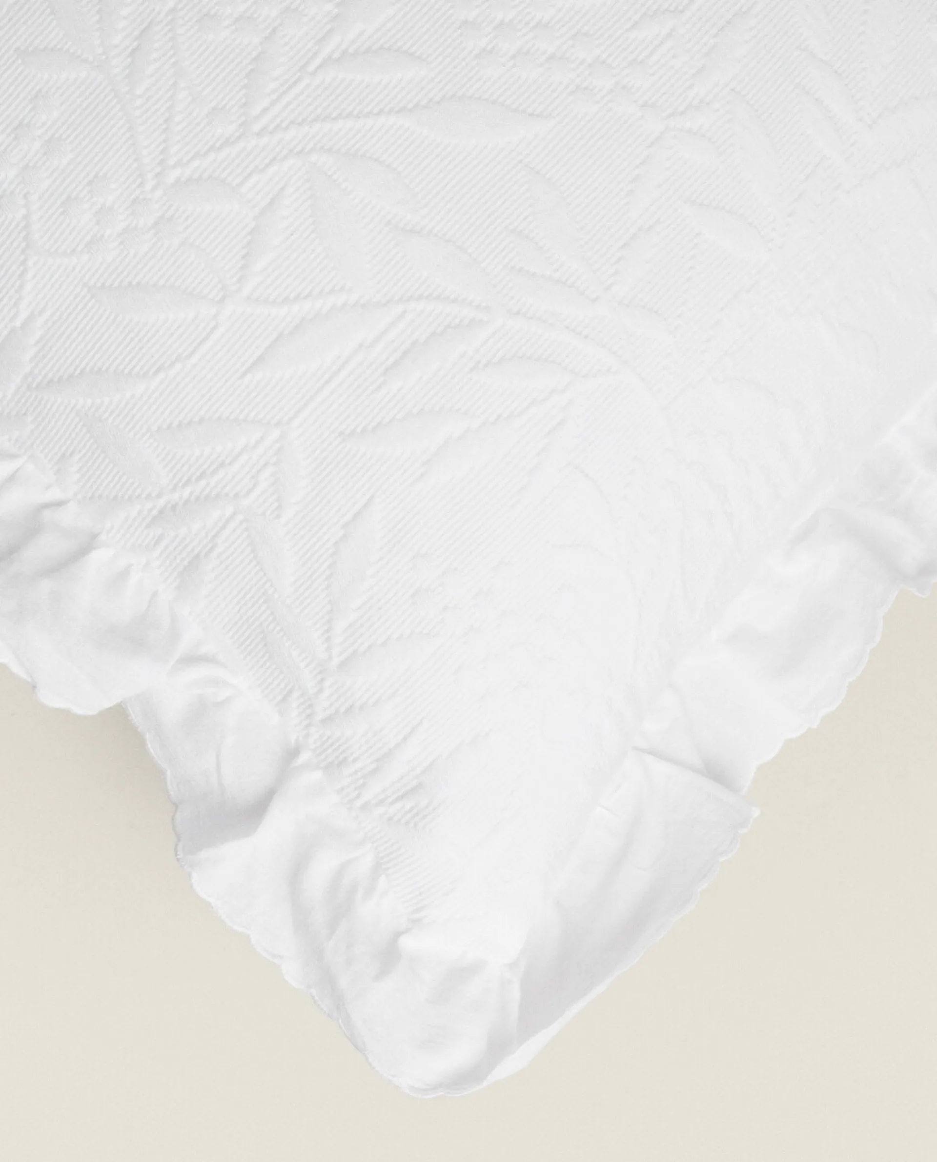 Bedspreads*ZARA Home Ruffle Throw Pillow Cover White