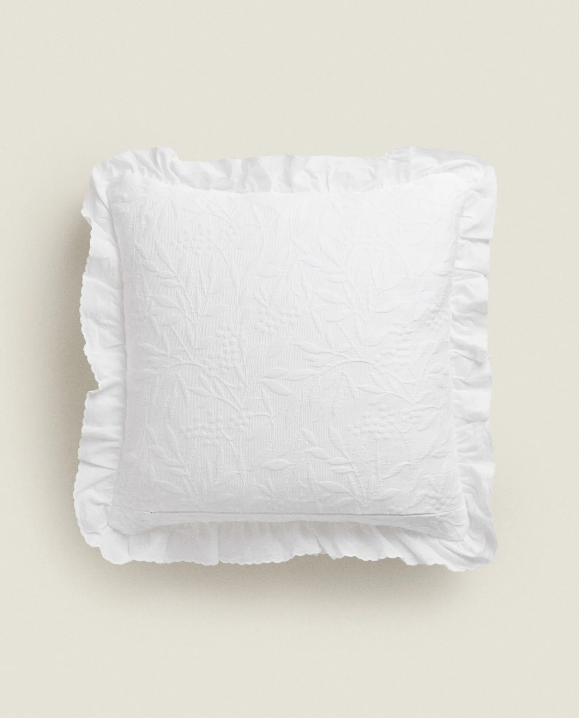 Bedspreads*ZARA Home Ruffle Throw Pillow Cover White