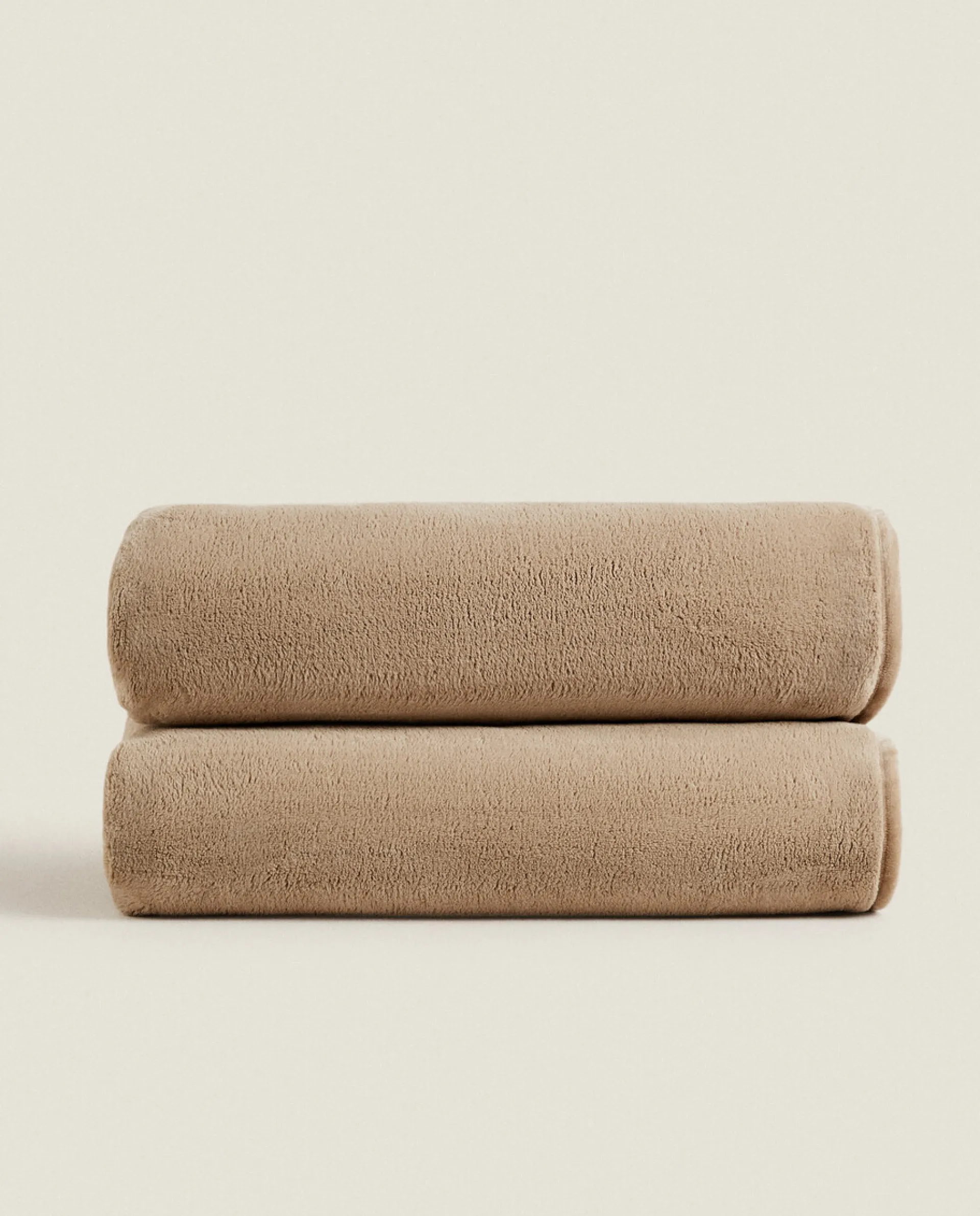 Blankets*ZARA Home Short Faux Fur Blanket Beige