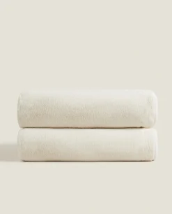 Blankets*ZARA Home Short Faux Fur Blanket Oyster White