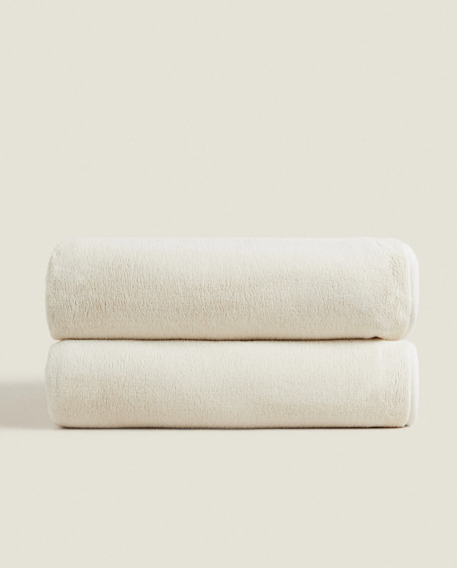 Blankets*ZARA Home Short Faux Fur Blanket Oyster White