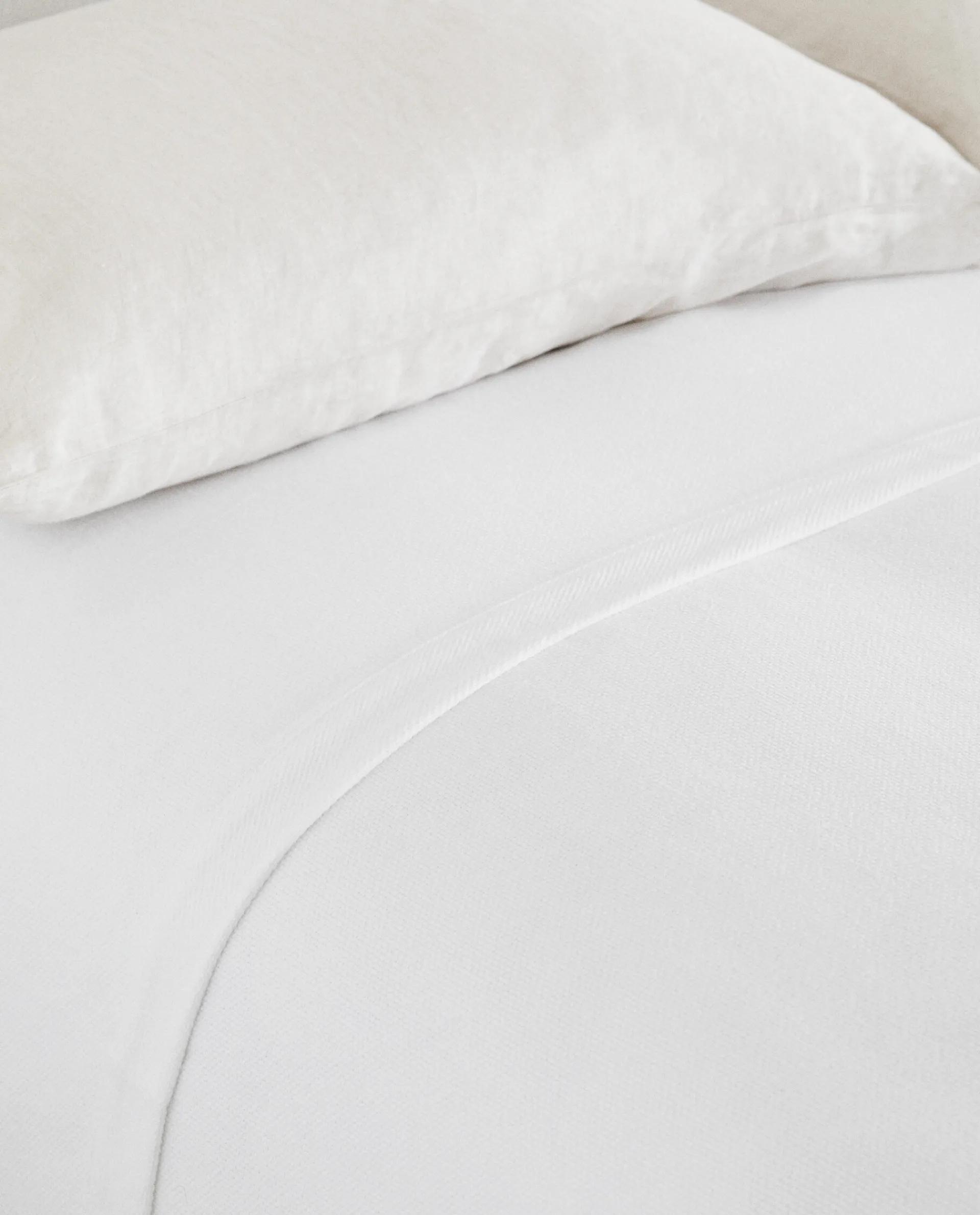 Bedspreads*ZARA Home Solid Color Cotton Bedspread White