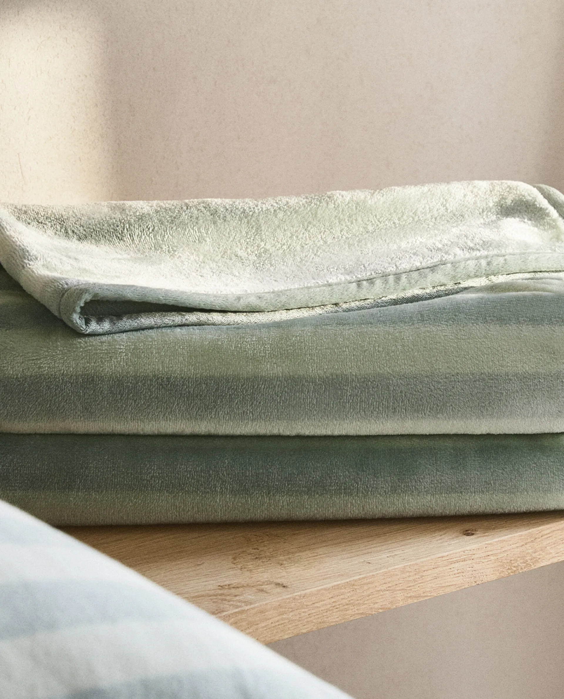 Blankets*ZARA Home Striped Fleece Blanket Green