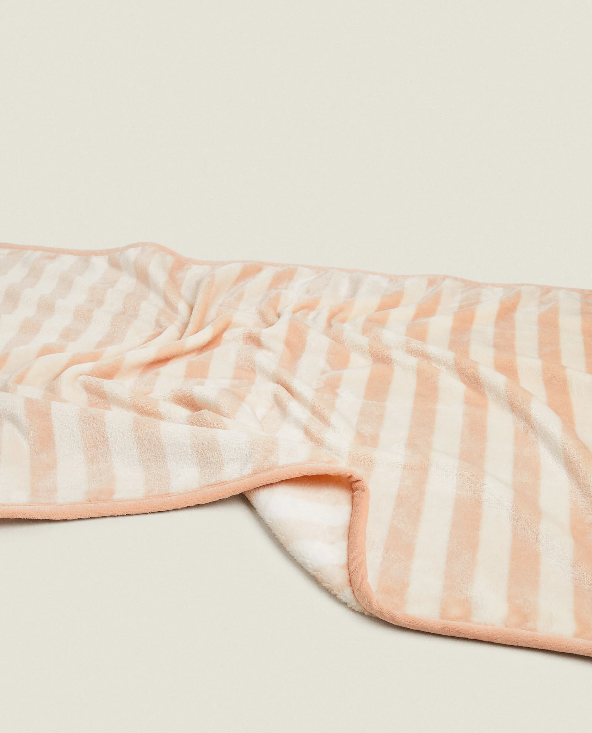 Blankets*ZARA Home Striped Fleece Blanket Pink