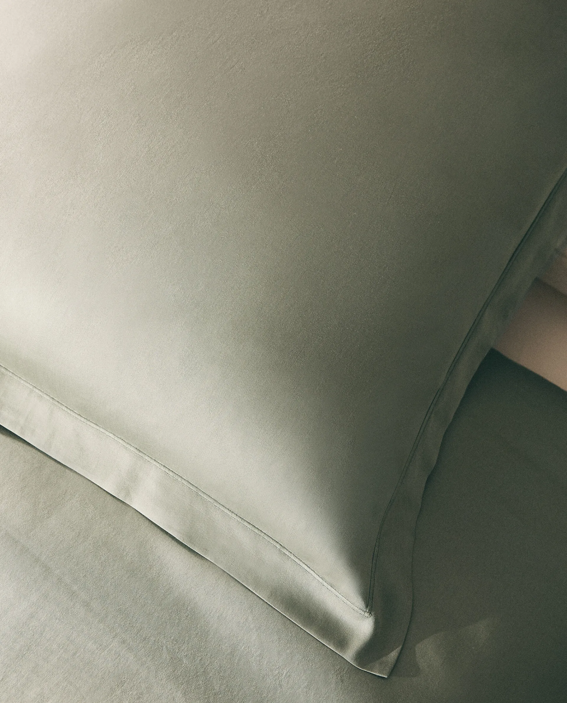 Pillowcases*ZARA Home (300-Thread-Count) Cotton Sateen Pillowcase Green