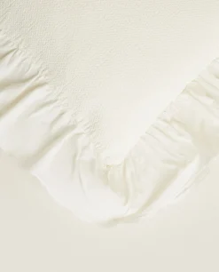 Bedspreads*ZARA Home Throw Pillow With Ruffle Trim Cream