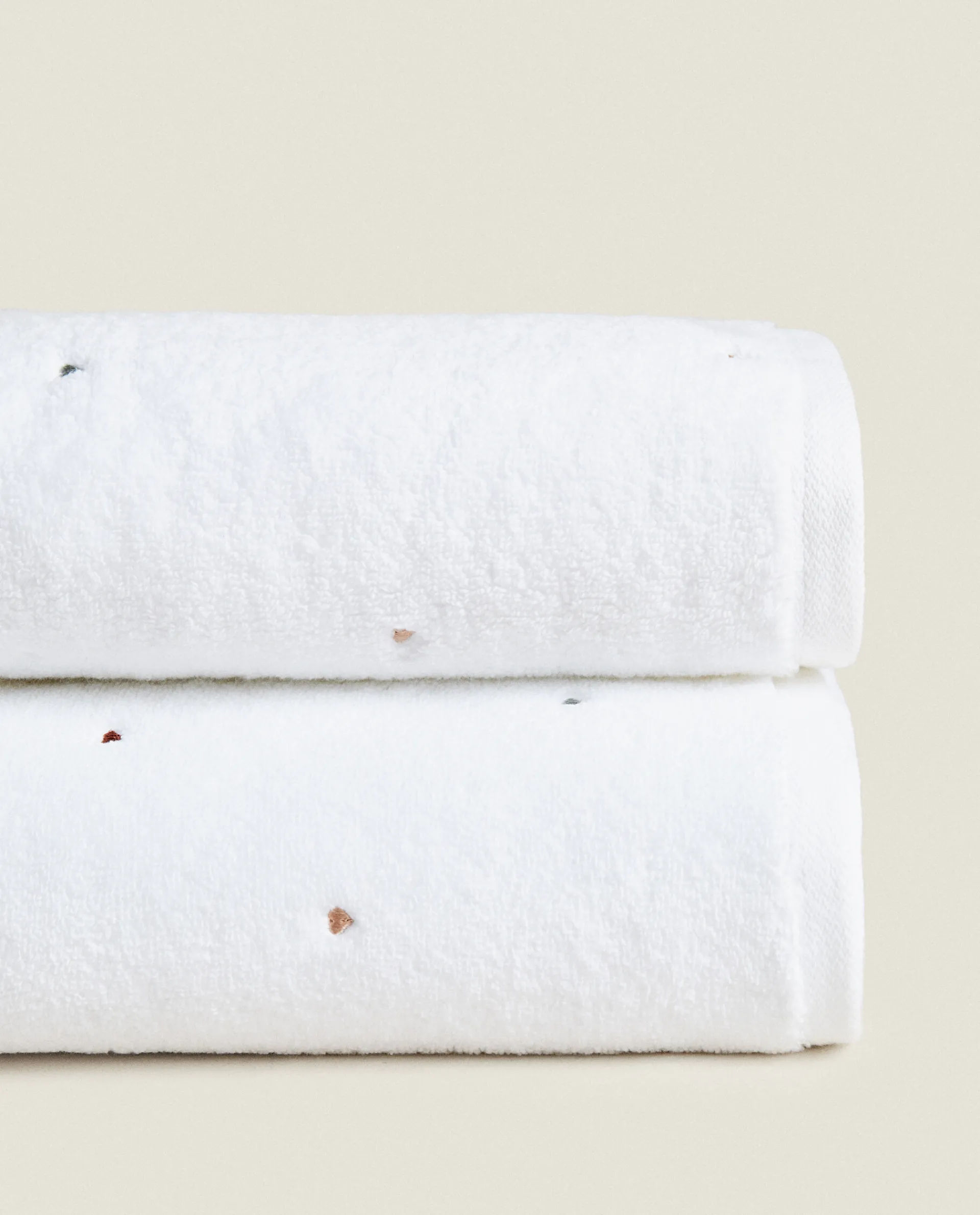 Bathroom*ZARA Home Towel With Embroidered Hearts Oyster White