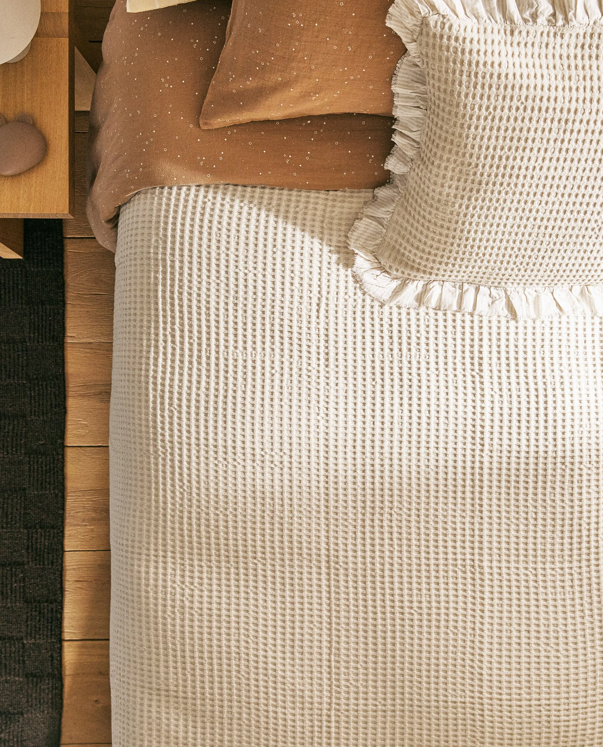 Crib Bedding*ZARA Home Waffle Texture Cotton Bedspread Cream