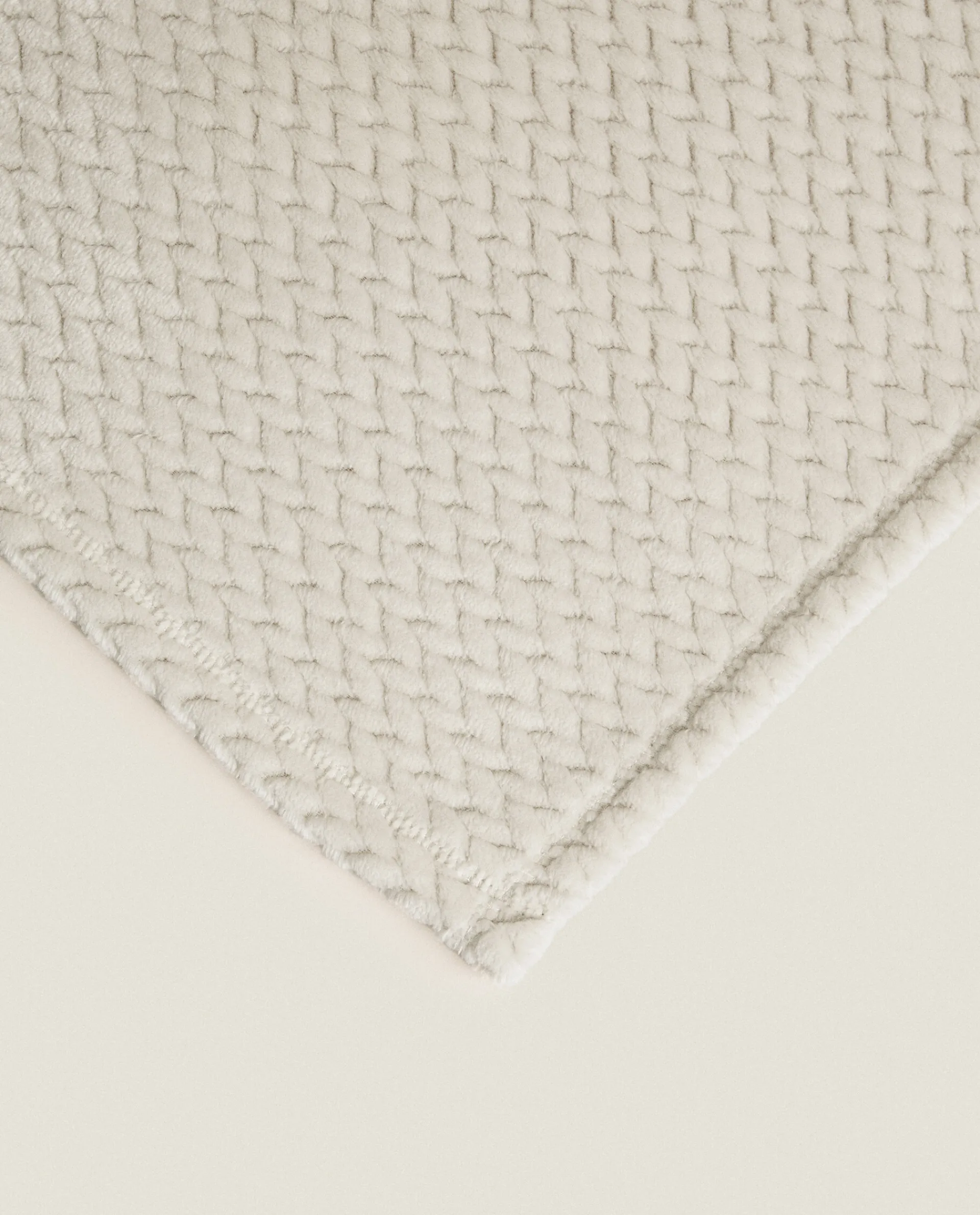 Blankets*ZARA Home Weave Textured Fleece Blanket Cream