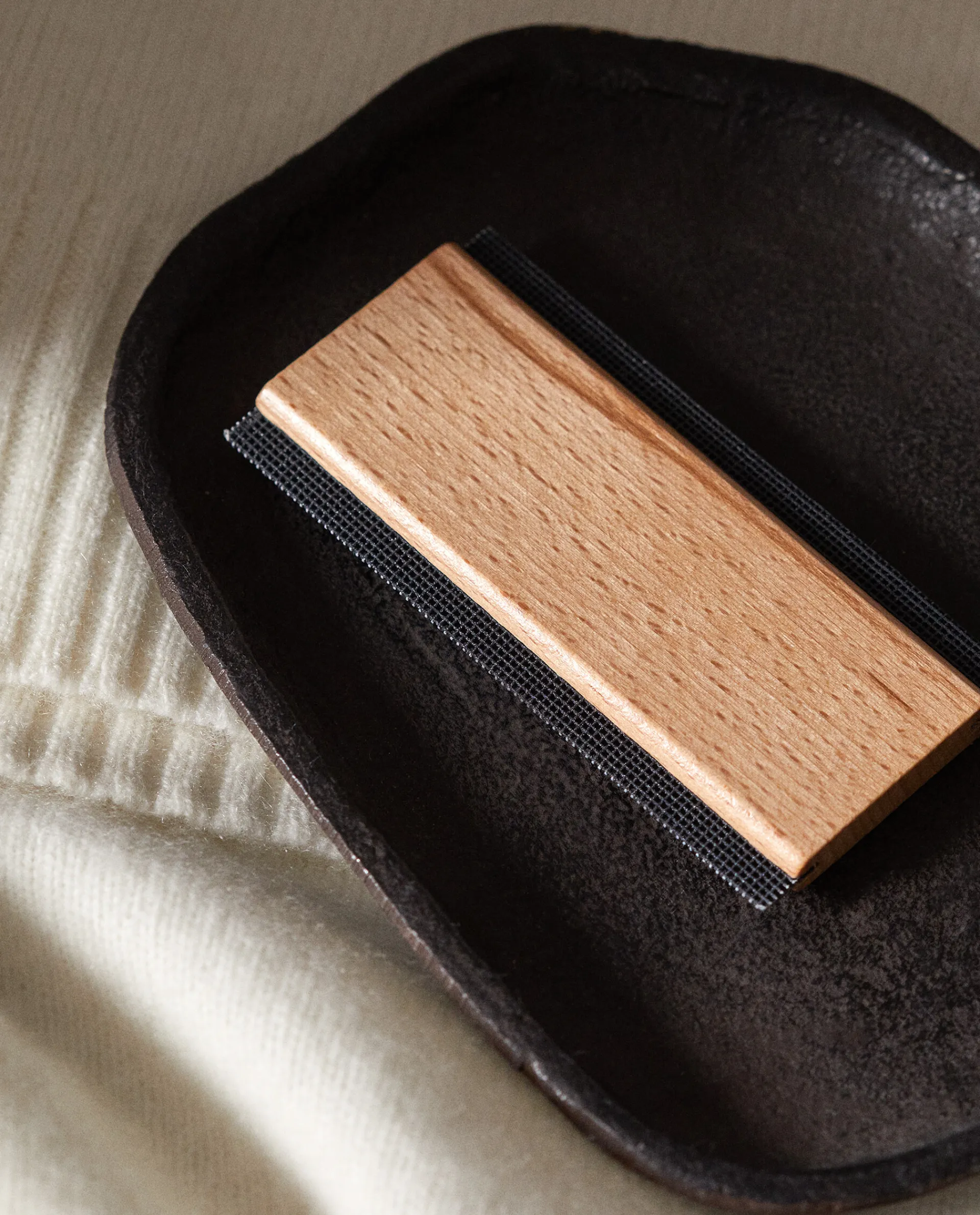 Laundry Care*ZARA Home Wood And Metal Cashmere Brush Natural Colour