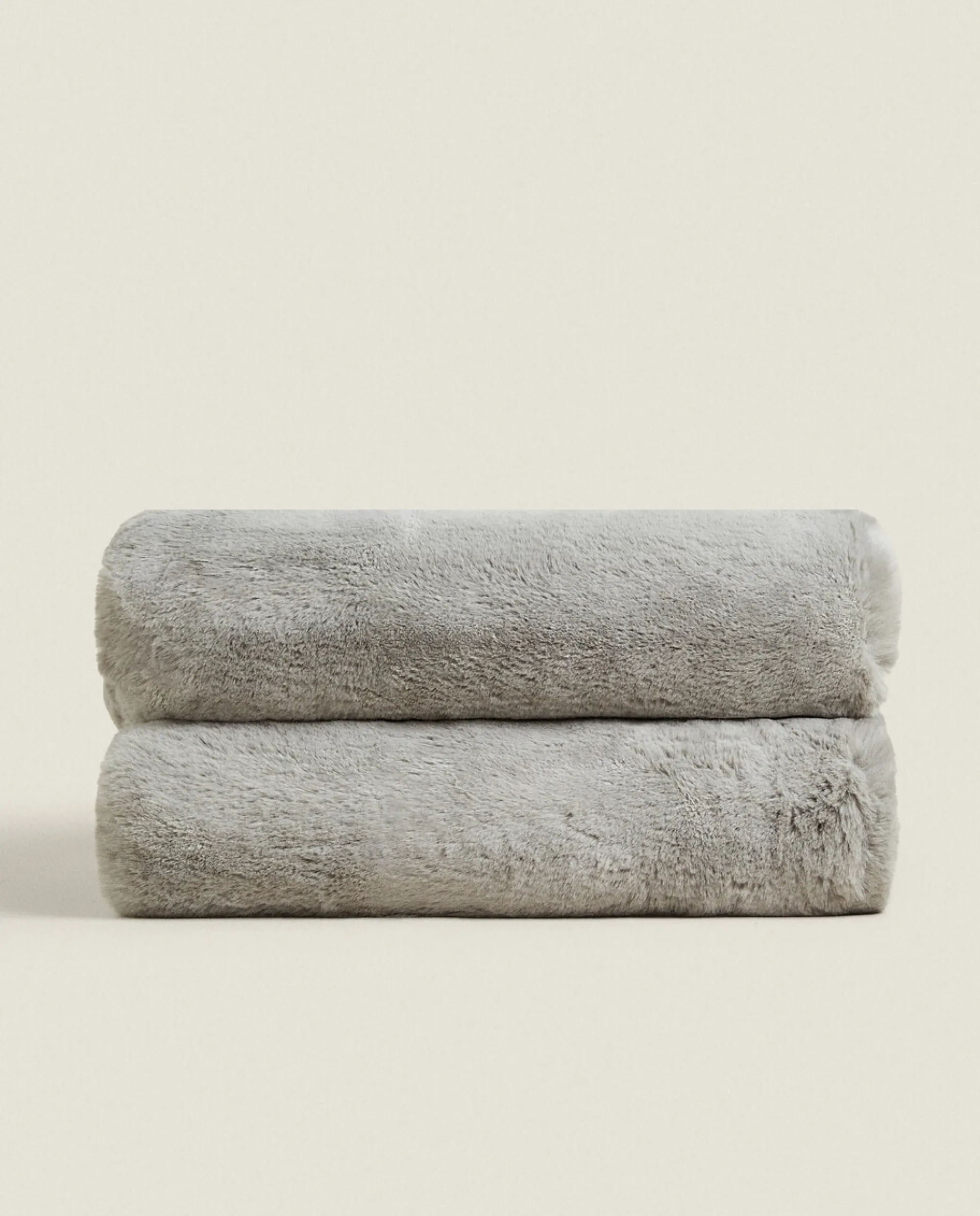 Blankets*ZARA Home Xl Fuzzy Faux Fur Blanket Grey