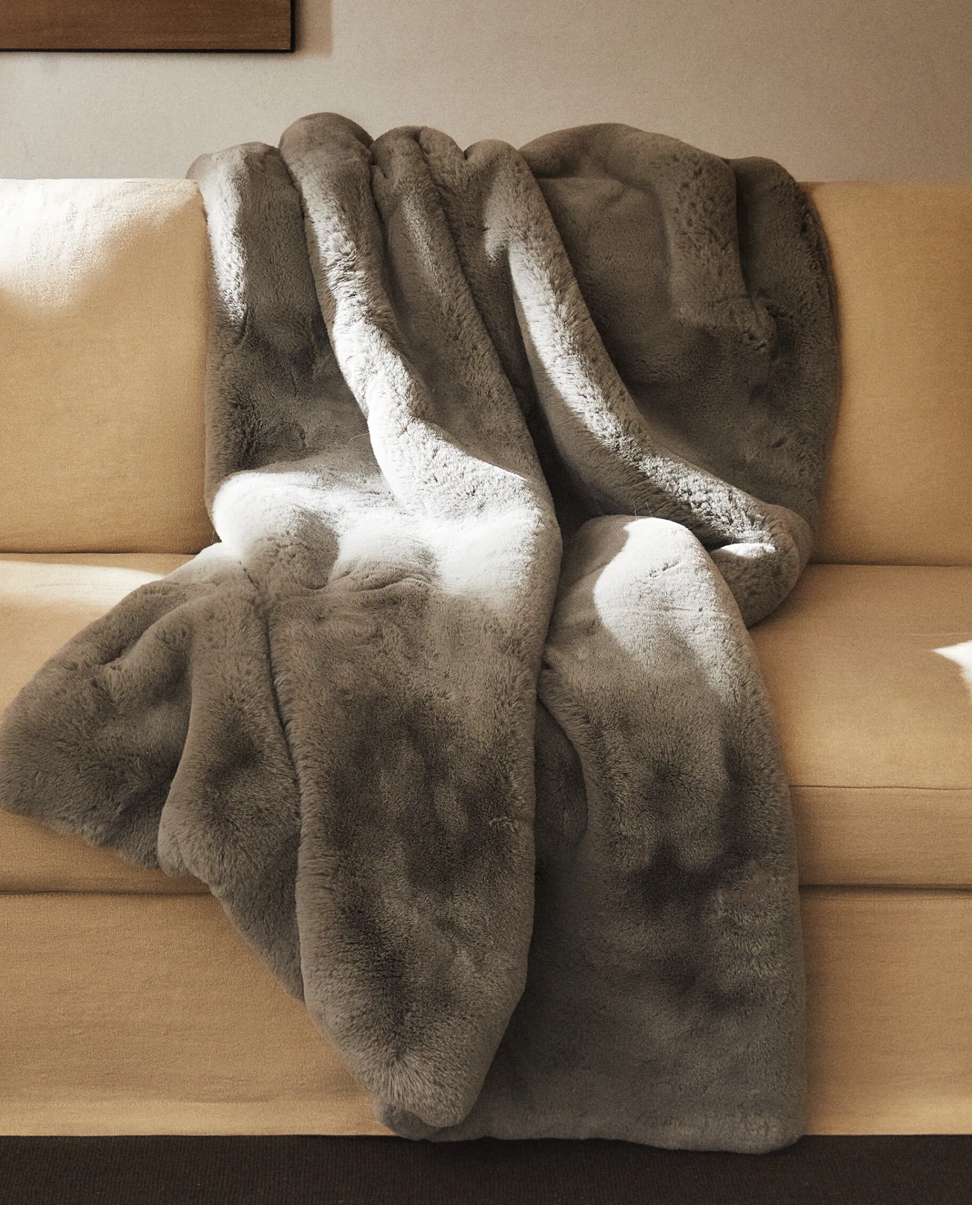 Blankets*ZARA Home Xl Fuzzy Faux Fur Blanket Grey