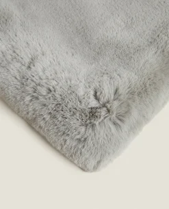Blankets*ZARA Home Xl Fuzzy Faux Fur Blanket Grey